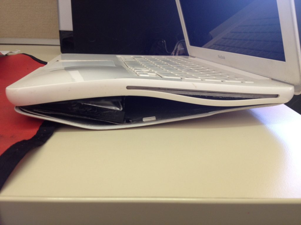 MacBook with Faulty Battery