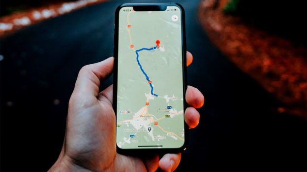 The Smartest Way to Use Google Maps When You Are Walking Alone